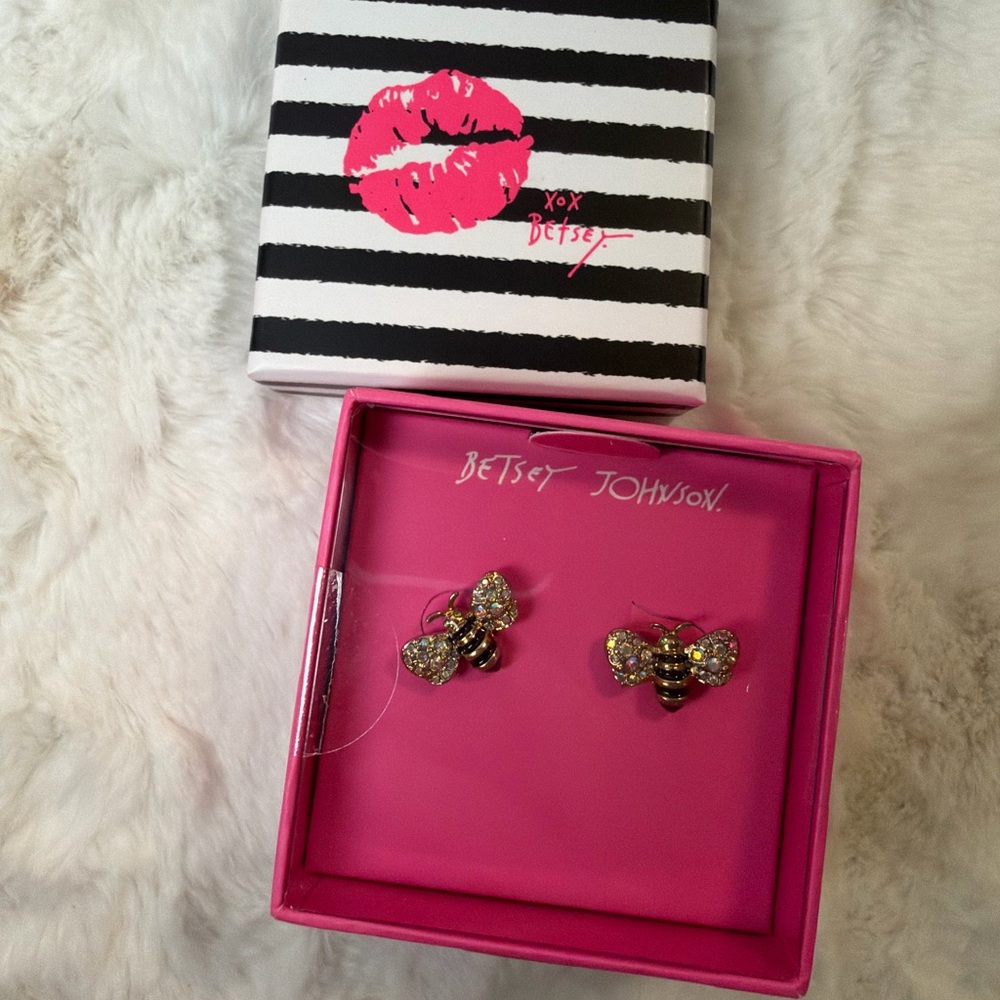 Betsey Johnson Glittering Gold and Black Bee Earrings